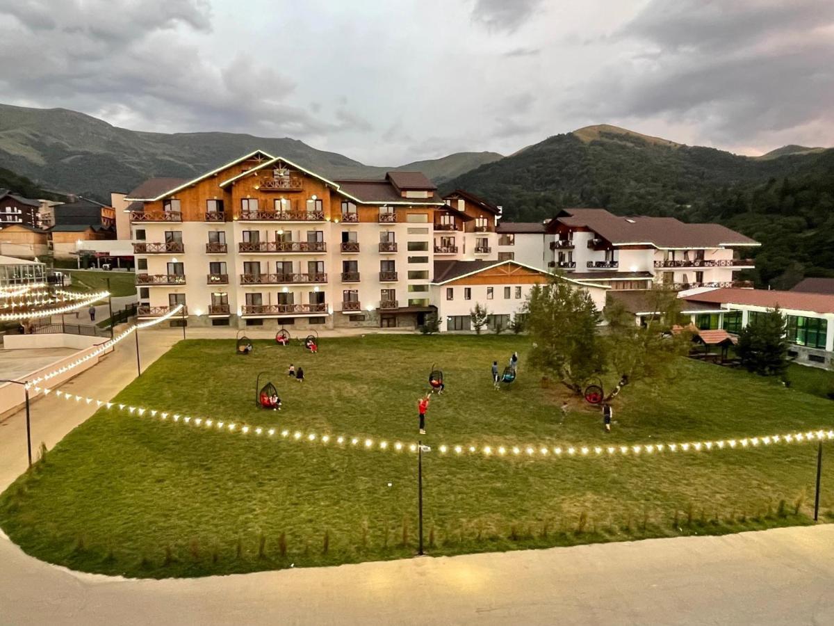 باكورياني Snow Pine Suite - 4 Star Resort المظهر الخارجي الصورة